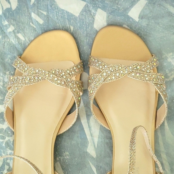 Touch-ups by Benjamin Walk Lena shoe - Picture 3 of 5